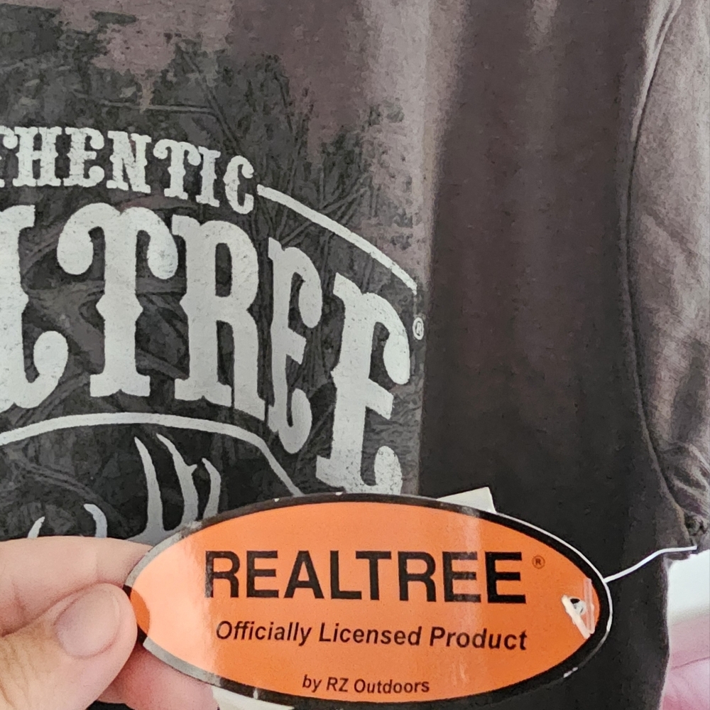 Real Tree 12 piecea Bundle New Men 10 Tshirts and 2 Long Sleeve;Bundle  Size M